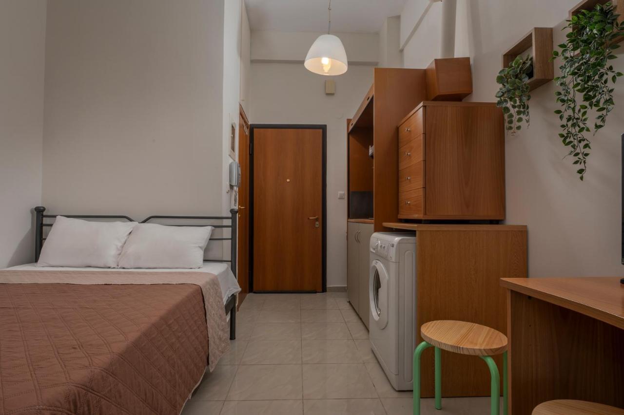Kosmos Service Apartment Beautiful Studio 1 With Additional Cost Parking テッサロニキ エクステリア 写真